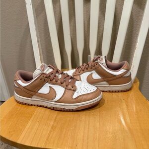 Women’s Nike Dunk “Rose Whisper” (size 9)